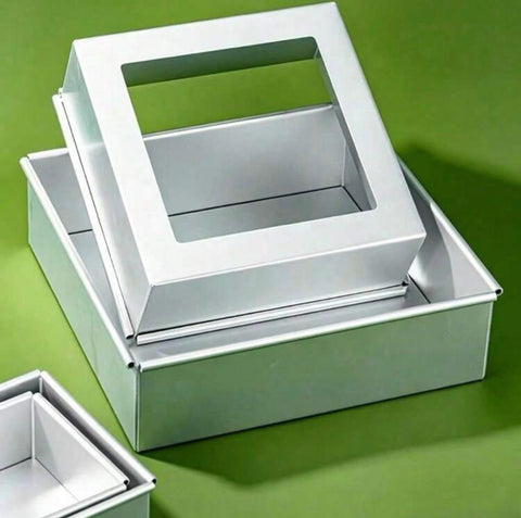 صينية كيك مربعة بقاعدة متحركة Square Springform Cake Pan - مقاس 26×26×8سم