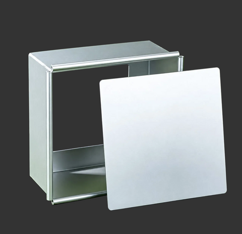 صينية كيك مربعة بقاعدة متحركة Square Springform Cake Pan - مقاس 26×26×8سم